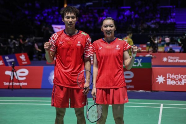 羽毛球世锦赛：蒋振邦/魏雅欣逆转晋级混双16强