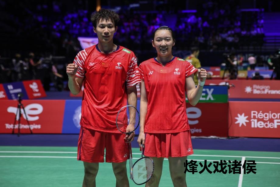 [图]羽毛球世锦赛：蒋振邦/魏雅欣逆转晋级混双16强