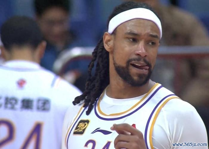 萨林杰三双助力北控加时力克广东，阿姆斯贡献20分