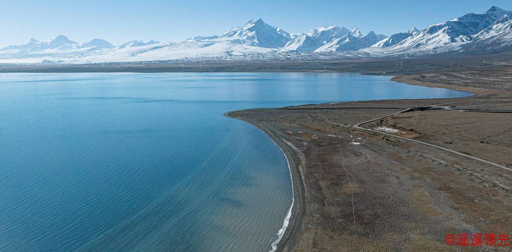 美丽中国丨西藏：鸟瞰蔚蓝佩枯错