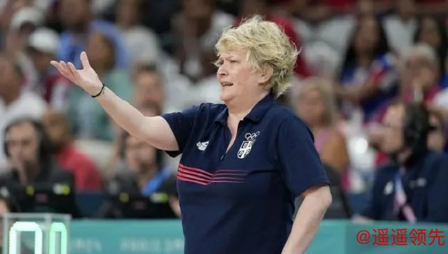 塞尔维亚女篮主帅玛丽娜-马利科维奇